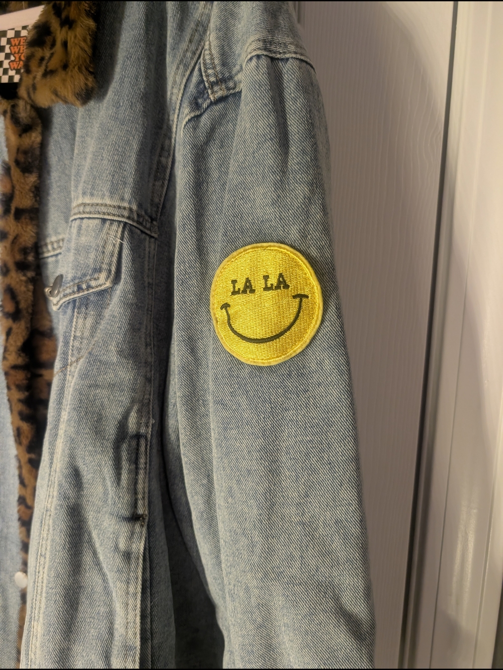 Dressed in LALA Light Blue Denim Jacket with Leopard Faux Fur Trim - Picture 3 of 4